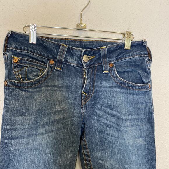 True Religion Hi-Rise Bootcut Medium Wash Blue Jeans EUC Sz 28 Cotton - Picture 2 of 15